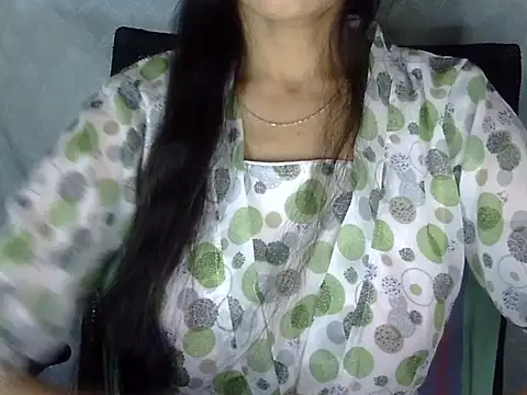 Snapshot of Shazi_1 chatting on 02/11/26, 02:44 Shazi 1 online show from 02/11/26, 02:44