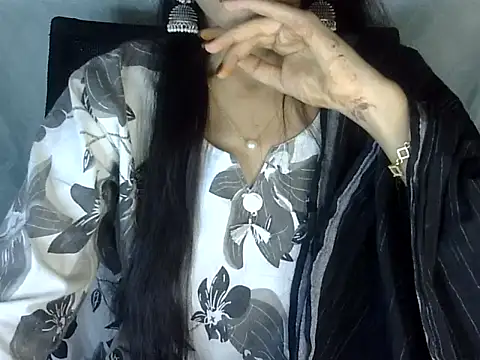 Snapshot of Shazi_1 chatting on 02/16/26, 03:30 Shazi 1 online show from 02/16/26, 03:30