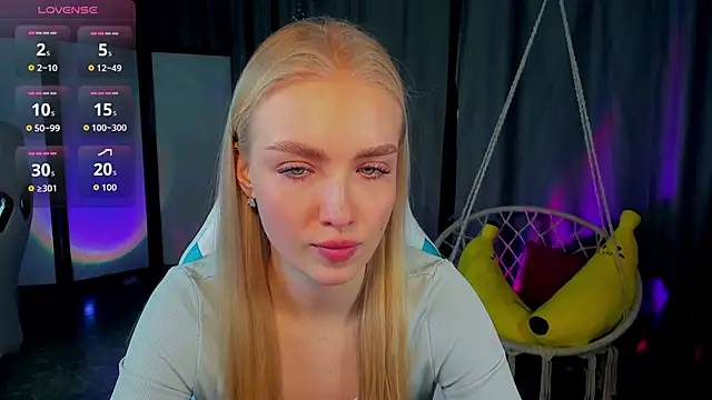 Snapshot of TessaGrays chatting on 02/02/26, 12:37 TessaGrays online show from 02/02/26, 12:37