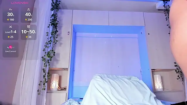 ChloeWiillow online show from 05/01/26, 11:37