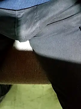 Snapshot of Mssbig chatting on 11/08/25, 12:00 Mssbig online show from 11/08/25, 12:00