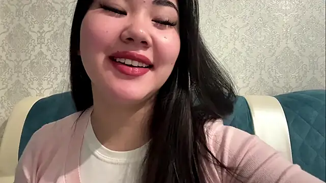 Snapshot of AYPRILPURE chatting on 10/04/25, 02:59 AYPRILPURE online show from 10/04/25, 02:59