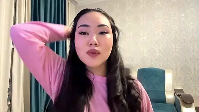 Snapshot of AYPRILPURE chatting on 10/13/25, 04:29 AYPRILPURE online show from 10/13/25, 04:29