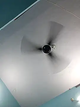 Snapshot of Kanneeswari chatting on 11/06/25, 01:56 Kanneeswari online show from 11/06/25, 01:56