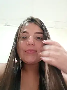 Snapshot of EmiilySttone chatting on 12/16/25, 02:44 EmiilySttone online show from 12/16/25, 02:44