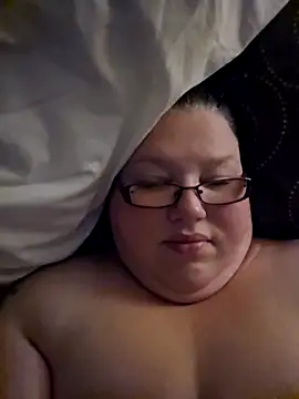 Snapshot of Budd_Bunney chatting on 12/18/25, 02:56 Budd Bunney online show from 12/18/25, 02:56