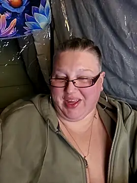 Snapshot of Budd_Bunney chatting on 12/20/25, 12:51 Budd Bunney online show from 12/20/25, 12:51