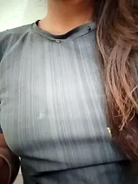Snapshot of PEEHU-50 chatting on 03/08/26, 03:32 PEEHU-50 online show from 03/08/26, 03:32