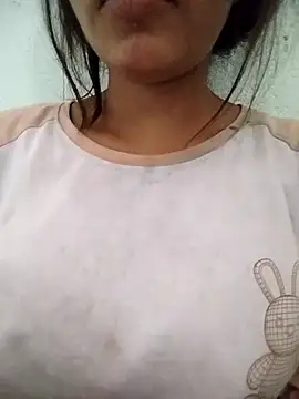 Snapshot of PEEHU-50 chatting on 04/03/26, 01:47 PEEHU-50 online show from 04/03/26, 01:47