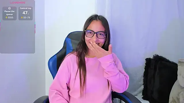 aleaa x online show from 10/22/25, 01:06