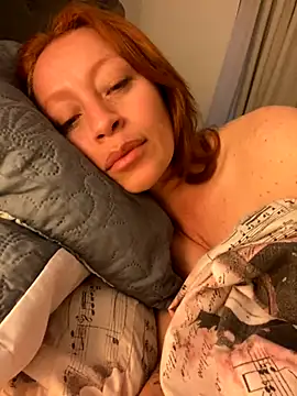 LucianaWainN online show from 10/10/25, 10:36