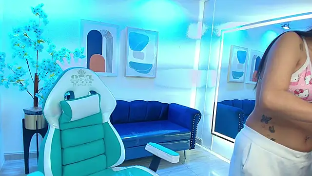 Gabriela milani online show from 11/04/25, 11:31