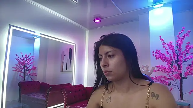 Gabriela milani online show from 11/17/25, 11:16