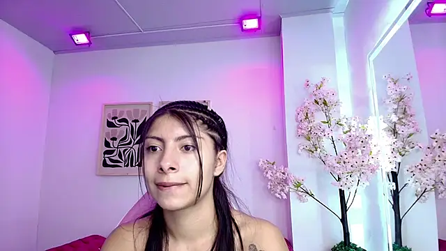 Gabriela milani online show from 04/30/26, 11:27