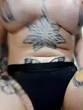 Snapshot of MidyRiscada chatting on 11/03/25, 03:13 MidyRiscada online show from 11/03/25, 03:13