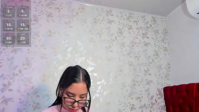 Luciaoregon online show from 11/07/25, 01:22