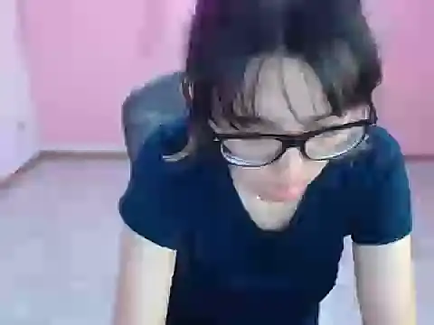 cristal hills 19 online show from 11/12/25, 01:44