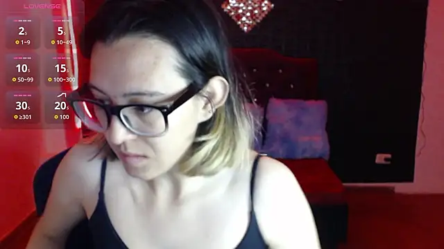 Snapshot of cristal_hills_19 chatting on 02/03/26, 04:12 cristal hills 19 online show from 02/03/26, 04:12