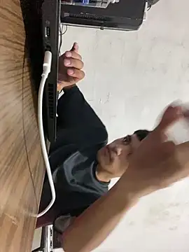 Snapshot of feetbooy chatting on 11/29/25, 11:52 feetbooy online show from 11/29/25, 11:52