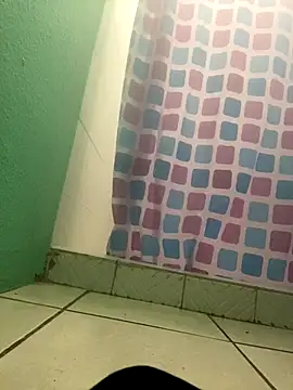 Snapshot of feetbooy chatting on 12/01/25, 01:32 feetbooy online show from 12/01/25, 01:32