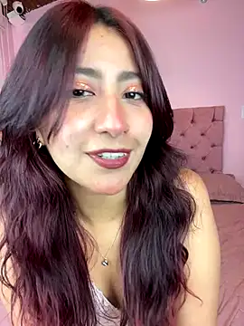 Snapshot of saramooon chatting on 11/13/25, 01:10 saramooon online show from 11/13/25, 01:10