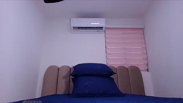 ashly mr online show from 12/02/25, 12:21