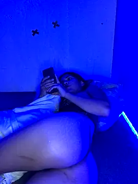 deby 03 online show from 11/16/25, 07:41