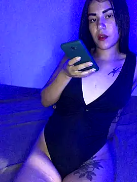 deby 03 online show from 11/22/25, 04:17