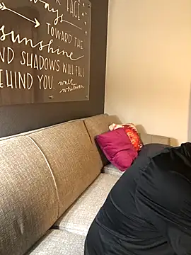 Snapshot of hoociedaddy24 chatting on 12/15/25, 10:47 hoociedaddy24 online show from 12/15/25, 10:47