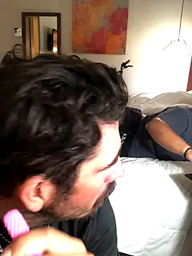 Snapshot of hoociedaddy24 chatting on 12/16/25, 10:48 hoociedaddy24 online show from 12/16/25, 10:48