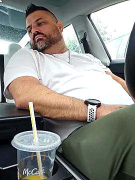 Roddog18 online show from 11/18/25, 07:18