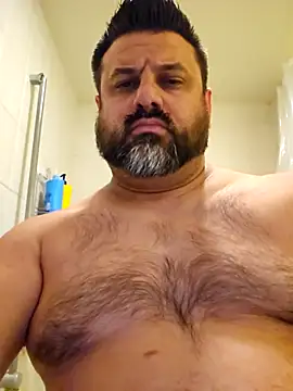 Roddog18 online show from 12/17/25, 05:57