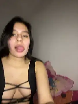 Snapshot of Brianna_bunny05 chatting on 04/16/26, 04:13 Brianna bunny05 online show from 04/16/26, 04:13