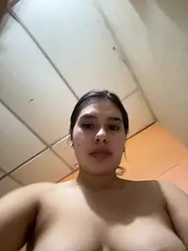 Snapshot of Brianna_bunny05 chatting on 05/12/26, 03:25 Brianna bunny05 online show from 05/12/26, 03:25