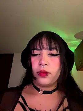 Hinatamoon  online show from 11/28/25, 06:05