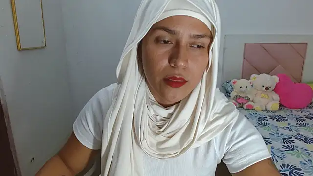 Nadia hasbun online show from 10/11/25, 12:43