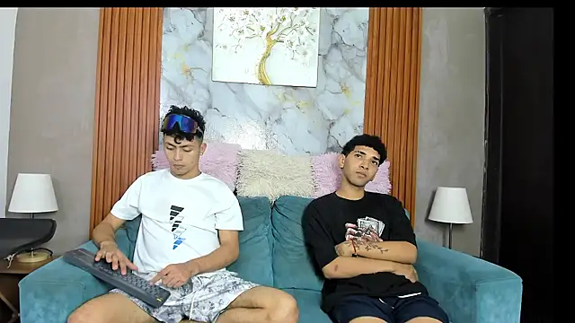 VERY HOT GUYS online show from 06/12/26, 07:18