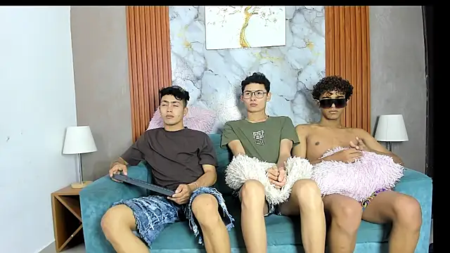 VERY HOT GUYS online show from 06/18/26, 07:08