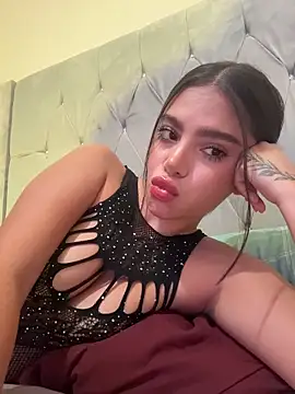 whitefoxxxx6 online show from 12/17/25, 04:51