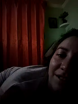 annyaparis online show from 10/20/25, 04:24