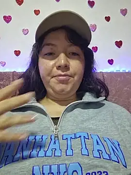 Snapshot of annyaparis chatting on 02/14/26, 01:24 annyaparis online show from 02/14/26, 01:24