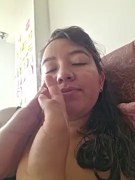Snapshot of annyaparis chatting on 03/01/26, 07:49 annyaparis online show from 03/01/26, 07:49