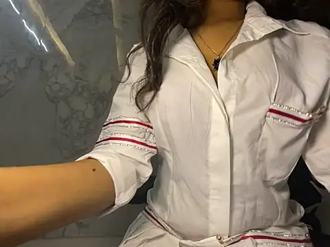 Snapshot of dubyzubygirl chatting on 02/03/26, 09:47 dubyzubygirl online show from 02/03/26, 09:47