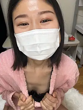 Snapshot of mia2_jp chatting on 04/01/26, 09:56 mia2 jp online show from 04/01/26, 09:56