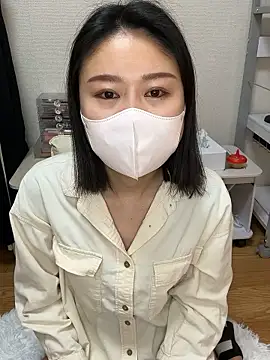 Snapshot of mia2_jp chatting on 04/18/26, 10:21 mia2 jp online show from 04/18/26, 10:21