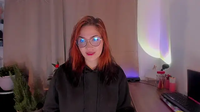 AmaruBloom online show from 11/23/25, 05:40