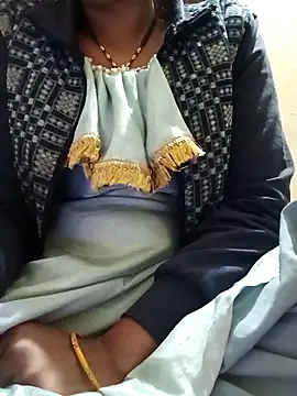 LOVE-VIKA online show from 11/27/25, 09:44