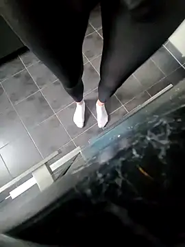 rezzzze online show from 11/01/25, 02:08