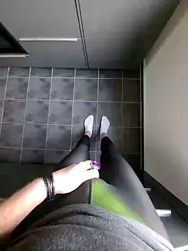 rezzzze online show from 11/08/25, 11:54