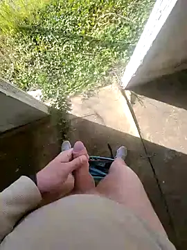 rezzzze online show from 04/06/26, 07:42